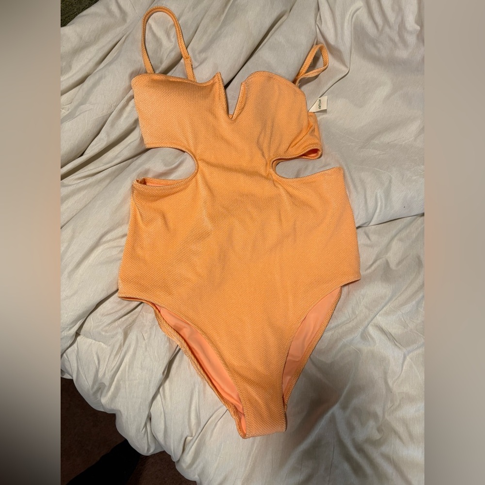 Aerie swim